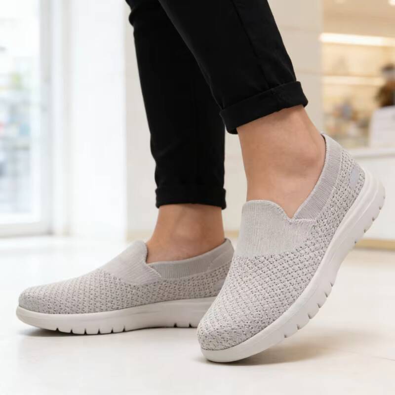 2026 New Skechers Womens Slip  - Women'S Shoes New Balance reseña y precio