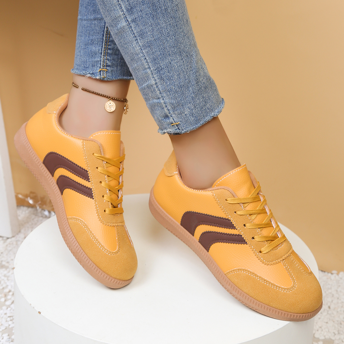 Fashionable Yellow Women's Cas - Women Shoes For Walking reseña y precio